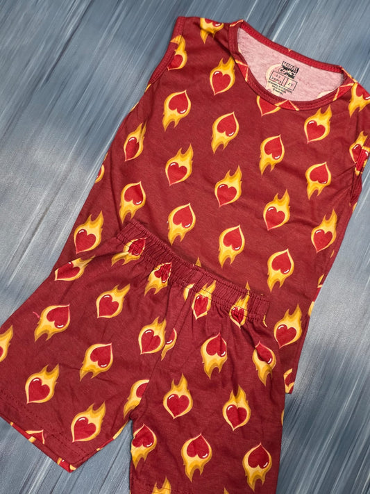 SLEEVELESS CO-ODDS
