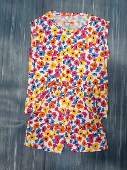 SLEEVELESS CO-ODDS