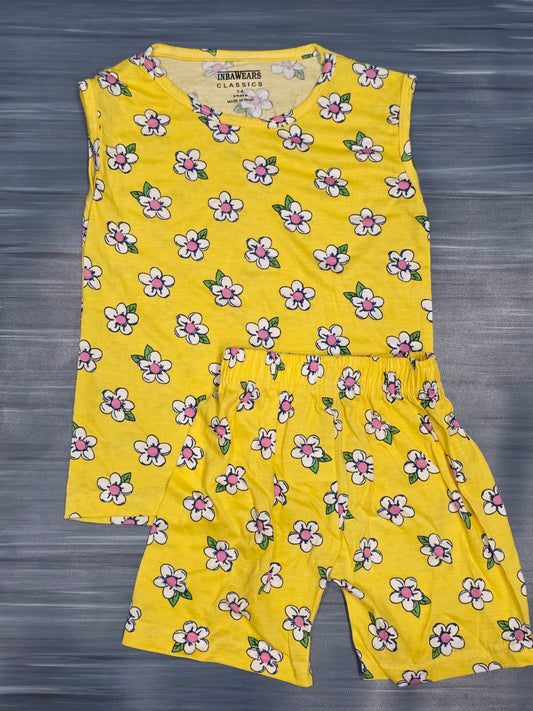 SLEEVELESS CO-ODDS